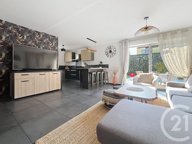 Maison à vendre - 5 pièces - 104 m2 - Roquebrune Sur Argens - 83 - PROVENCE-ALPES-COTE-D-AZUR