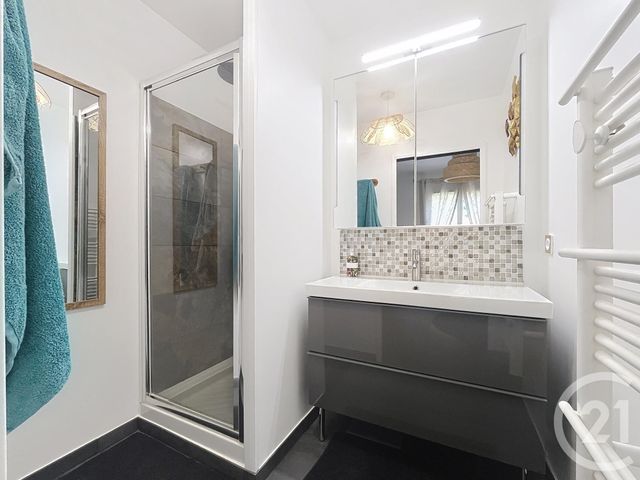 Maison à vendre - 5 pièces - 104 m2 - Roquebrune Sur Argens - 83 - PROVENCE-ALPES-COTE-D-AZUR