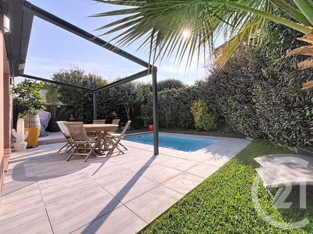 Maison à vendre - 5 pièces - 104 m2 - Roquebrune Sur Argens - 83 - PROVENCE-ALPES-COTE-D-AZUR