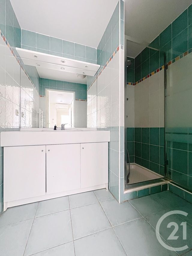 Appartement F3 &agrave; vendre - 3 pi&egrave;ces - 76,40 m2 - Frejus - 83 - PROVENCE-ALPES-COTE-D-AZUR