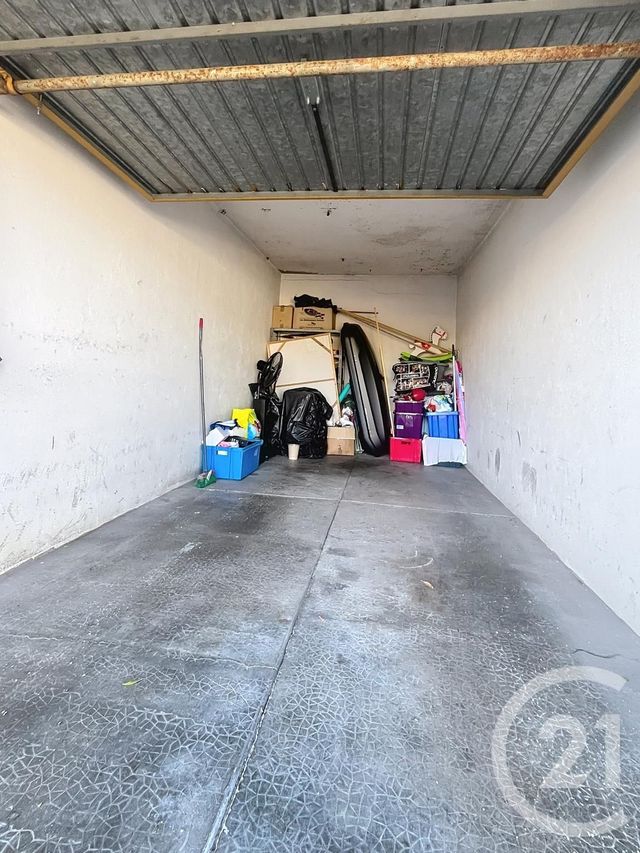 Appartement F4 à vendre - 4 pièces - 73 m2 - Frejus - 83 - PROVENCE-ALPES-COTE-D-AZUR