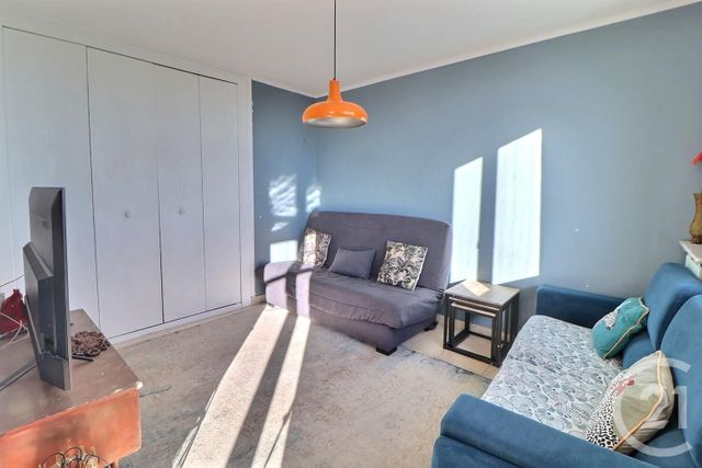 Appartement T4 à vendre - 4 pièces - 64 m2 - Frejus - 83 - PROVENCE-ALPES-COTE-D-AZUR