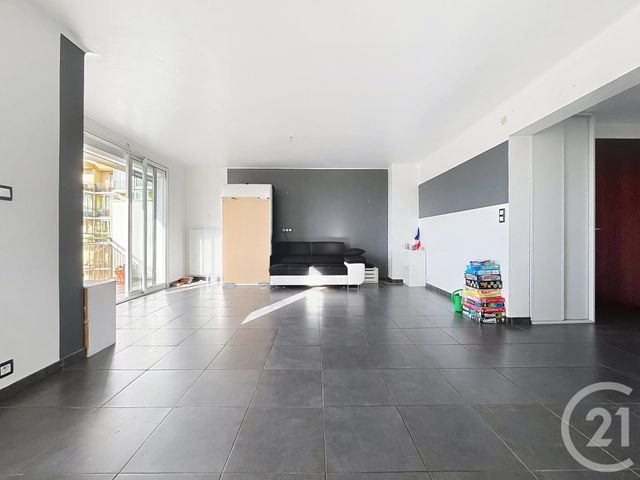 Appartement F4 à vendre - 4 pièces - 72,95 m2 - Frejus - 83 - PROVENCE-ALPES-COTE-D-AZUR