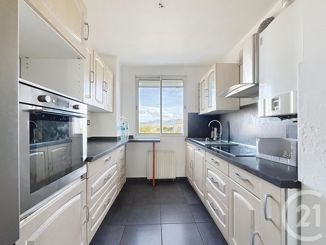Appartement F4 à vendre - 4 pièces - 72,95 m2 - Frejus - 83 - PROVENCE-ALPES-COTE-D-AZUR