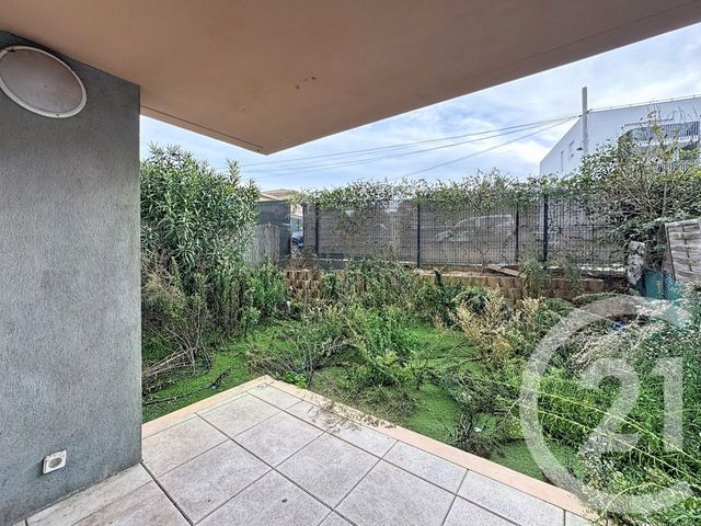 Appartement T2 à vendre - 2 pièces - 44 m2 - Frejus - 83 - PROVENCE-ALPES-COTE-D-AZUR