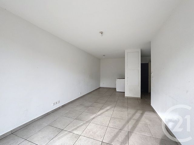 Appartement T2 à vendre - 2 pièces - 44 m2 - Frejus - 83 - PROVENCE-ALPES-COTE-D-AZUR