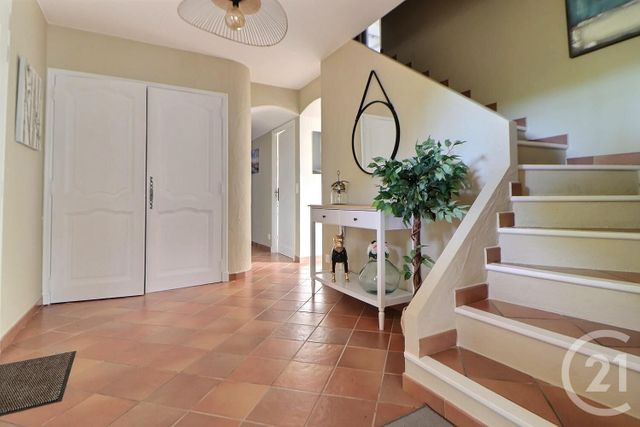 Maison à vendre - 5 pièces - 125 m2 - Frejus - 83 - PROVENCE-ALPES-COTE-D-AZUR