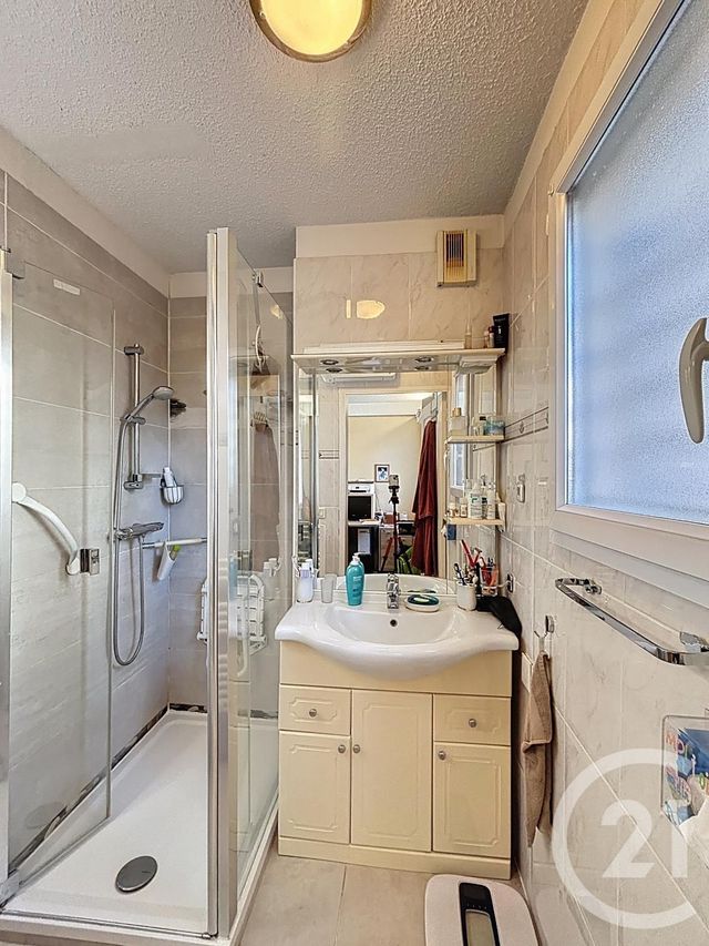 Appartement F4 &agrave; vendre - 4 pi&egrave;ces - 87,29 m2 - Frejus - 83 - PROVENCE-ALPES-COTE-D-AZUR