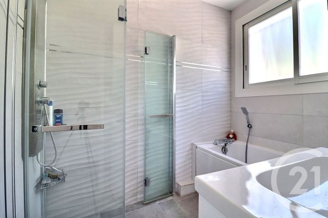 Maison &agrave; vendre - 7 pi&egrave;ces - 197,82 m2 - St Aygulf - 83 - PROVENCE-ALPES-COTE-D-AZUR