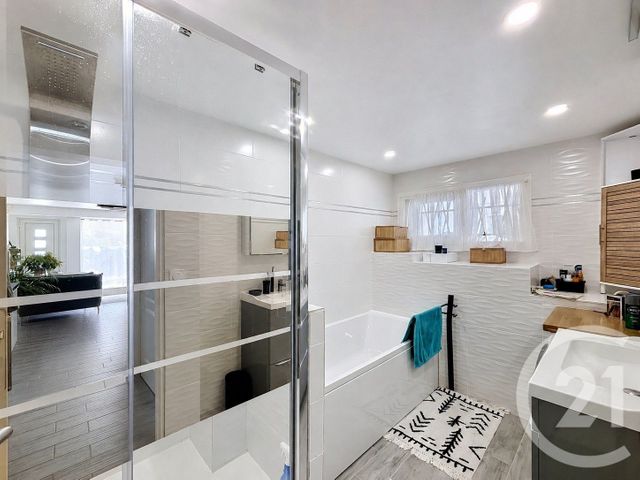 Maison &agrave; vendre - 7 pi&egrave;ces - 197,82 m2 - St Aygulf - 83 - PROVENCE-ALPES-COTE-D-AZUR