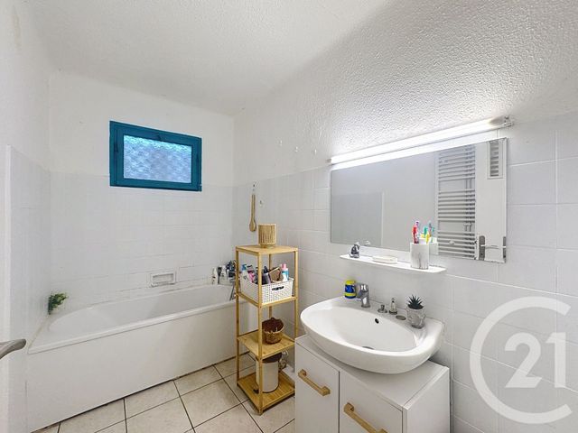 Appartement T4 &agrave; vendre - 4 pi&egrave;ces - 72,96 m2 - Frejus - 83 - PROVENCE-ALPES-COTE-D-AZUR