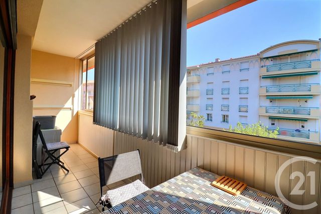 Appartement Studio cabine &agrave; vendre - 2 pi&egrave;ces - 31,60 m2 - Frejus - 83 - PROVENCE-ALPES-COTE-D-AZUR