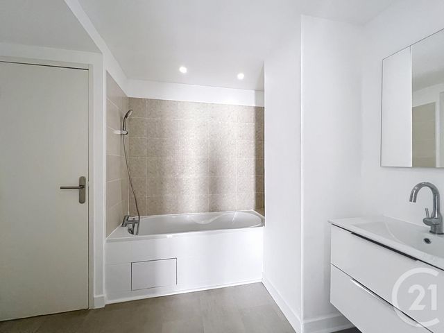 Appartement F2 &agrave; vendre - 2 pi&egrave;ces - 41,05 m2 - Frejus - 83 - PROVENCE-ALPES-COTE-D-AZUR