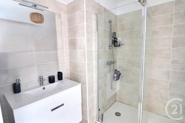 Appartement T4 &agrave; vendre - 4 pi&egrave;ces - 103,01 m2 - Frejus - 83 - PROVENCE-ALPES-COTE-D-AZUR