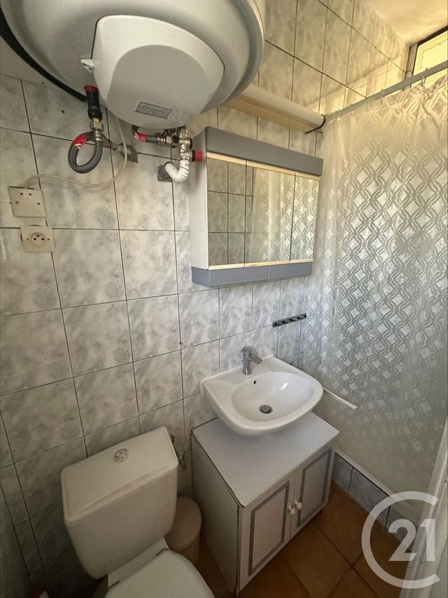 Appartement Studio &agrave; vendre - 1 pi&egrave;ce - 19,59 m2 - Frejus - 83 - PROVENCE-ALPES-COTE-D-AZUR