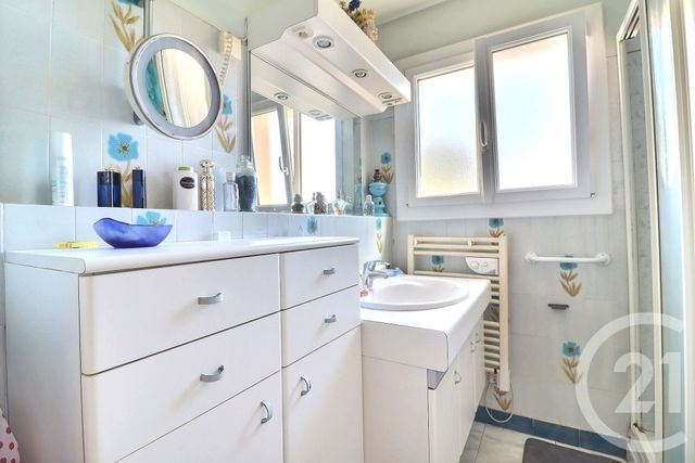 Appartement T3 &agrave; vendre - 3 pi&egrave;ces - 64,50 m2 - Frejus - 83 - PROVENCE-ALPES-COTE-D-AZUR