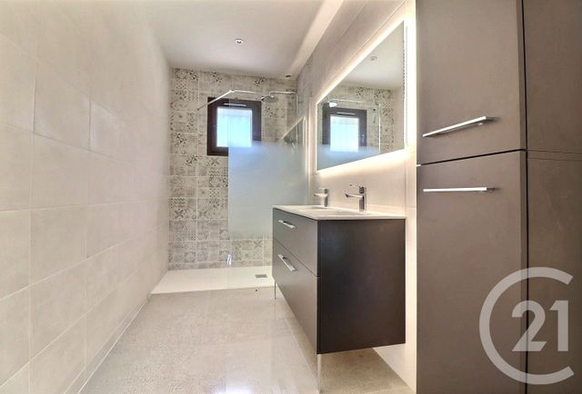 Maison &agrave; vendre - 4 pi&egrave;ces - 92,37 m2 - Frejus - 83 - PROVENCE-ALPES-COTE-D-AZUR