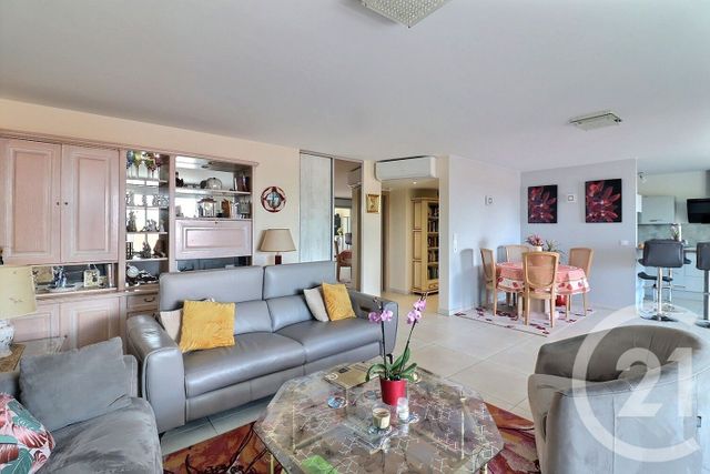 Appartement T3 &agrave; vendre - 3 pi&egrave;ces - 92,31 m2 - Frejus - 83 - PROVENCE-ALPES-COTE-D-AZUR
