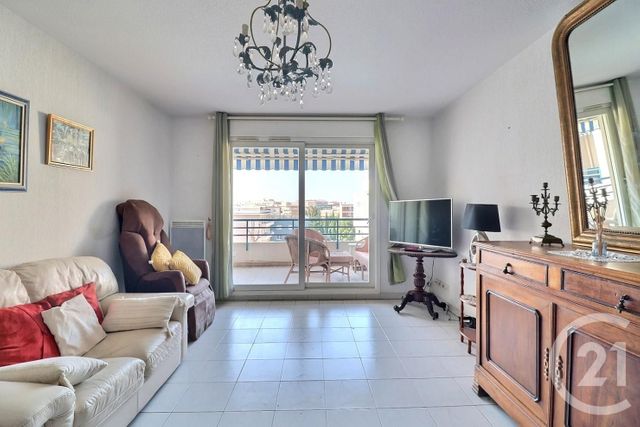 Appartement T3 &agrave; vendre - 3 pi&egrave;ces - 65,48 m2 - Frejus - 83 - PROVENCE-ALPES-COTE-D-AZUR