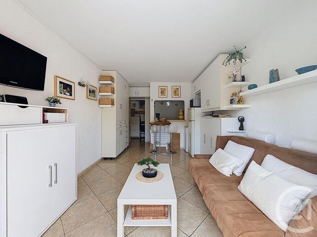 Appartement Studio &agrave; vendre - 1 pi&egrave;ce - 22,46 m2 - St Raphael - 83 - PROVENCE-ALPES-COTE-D-AZUR