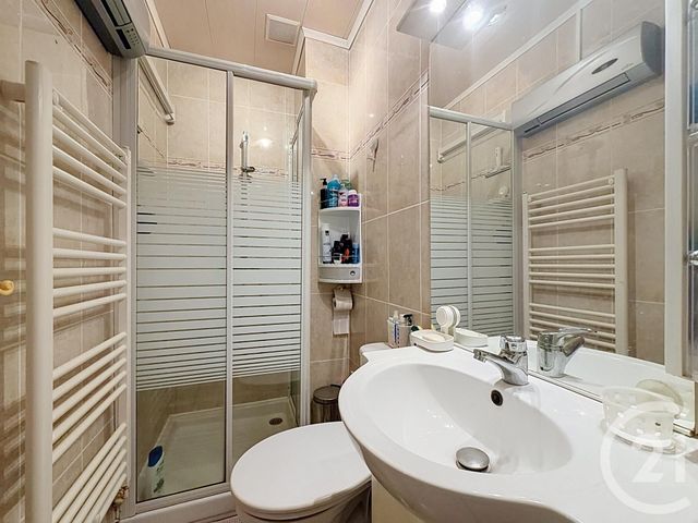 Appartement Studio &agrave; vendre - 1 pi&egrave;ce - 22,46 m2 - St Raphael - 83 - PROVENCE-ALPES-COTE-D-AZUR