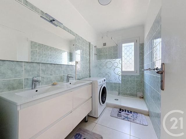 Appartement T3 &agrave; vendre - 3 pi&egrave;ces - 62,96 m2 - St Raphael - 83 - PROVENCE-ALPES-COTE-D-AZUR