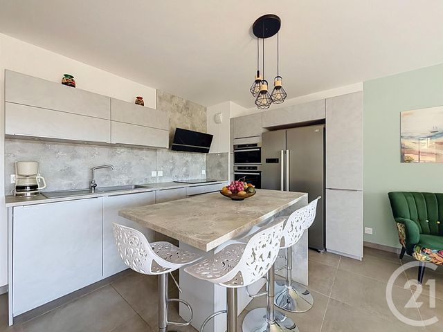 Appartement T4 &agrave; vendre - 4 pi&egrave;ces - 88,50 m2 - St Raphael - 83 - PROVENCE-ALPES-COTE-D-AZUR