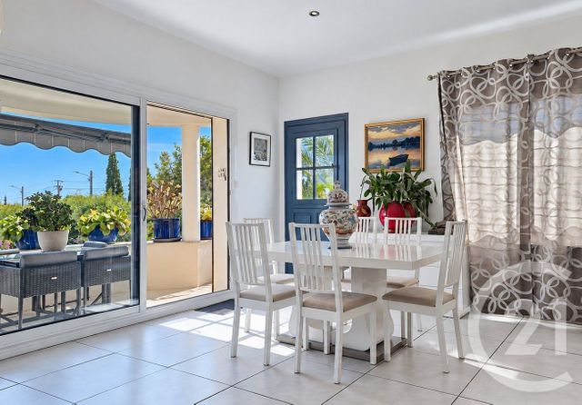 Maison &agrave; vendre - 5 pi&egrave;ces - 112 m2 - Frejus - 83 - PROVENCE-ALPES-COTE-D-AZUR