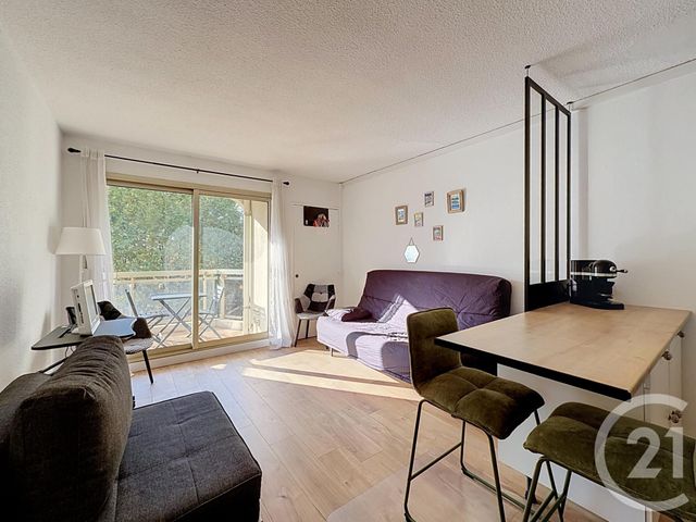Appartement Studio &agrave; vendre - 1 pi&egrave;ce - 27,16 m2 - St Raphael - 83 - PROVENCE-ALPES-COTE-D-AZUR