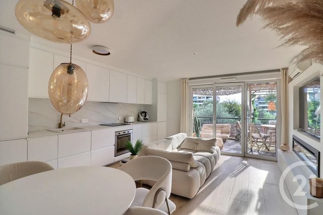 Appartement T3 &agrave; vendre - 3 pi&egrave;ces - 56,57 m2 - Frejus - 83 - PROVENCE-ALPES-COTE-D-AZUR