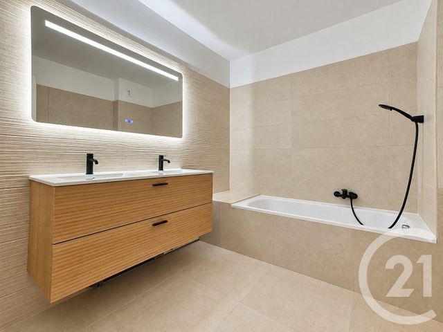 Appartement T2 &agrave; vendre - 2 pi&egrave;ces - 67 m2 - Frejus - 83 - PROVENCE-ALPES-COTE-D-AZUR