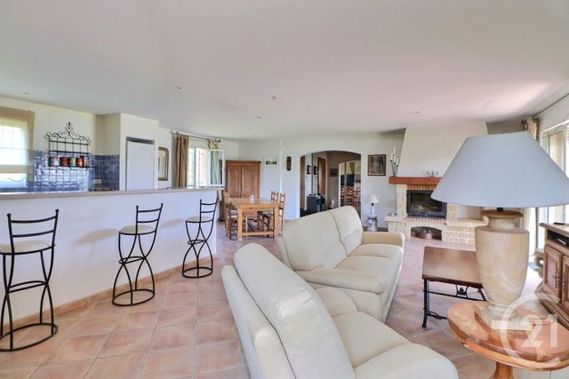 Maison &agrave; vendre - 4 pi&egrave;ces - 130,55 m2 - Bagnols En Foret - 83 - PROVENCE-ALPES-COTE-D-AZUR
