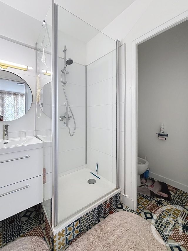 Appartement F2 à vendre - 2 pièces - 43,01 m2 - St Cyr Sur Loire - 37 - CENTRE