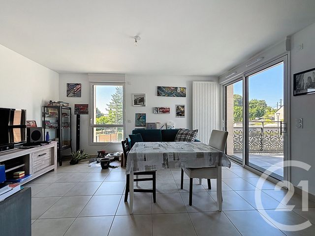 Appartement T3 à vendre - 3 pièces - 61,53 m2 - St Cyr Sur Loire - 37 - CENTRE