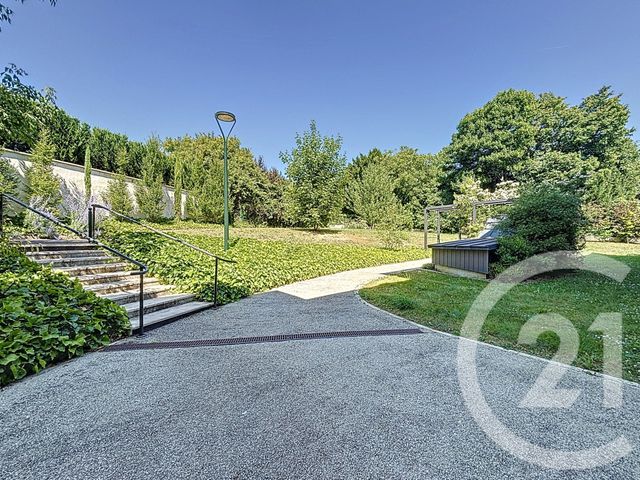 Appartement T3 à vendre - 3 pièces - 61,53 m2 - St Cyr Sur Loire - 37 - CENTRE