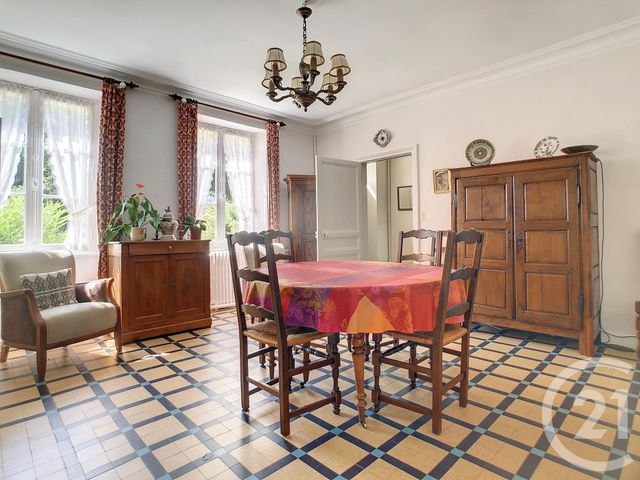 Maison à vendre - 13 pièces - 246,81 m2 - Saunay - 37 - CENTRE