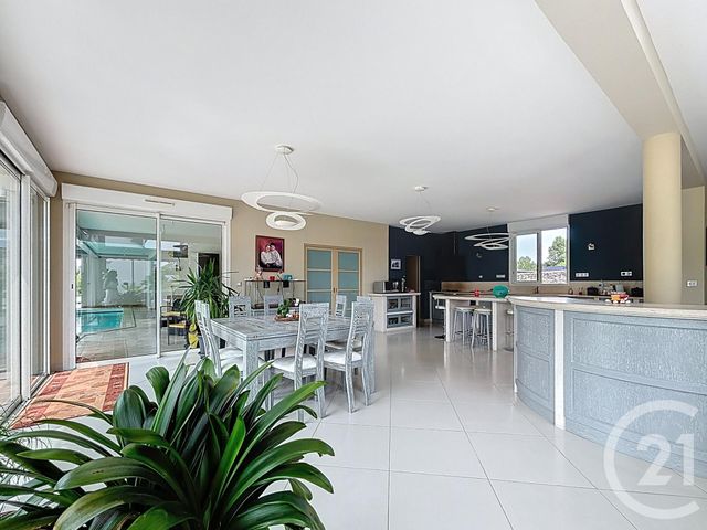 Maison à vendre - 9 pièces - 448 m2 - Notre Dame D Oe - 37 - CENTRE