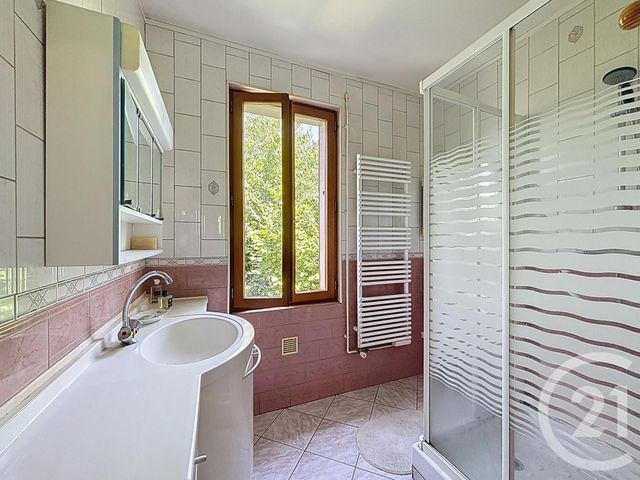 Maison à vendre - 6 pièces - 199,77 m2 - Nouzilly - 37 - CENTRE