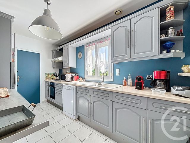 Maison à vendre - 4 pièces - 108,92 m2 - Veigne - 37 - CENTRE