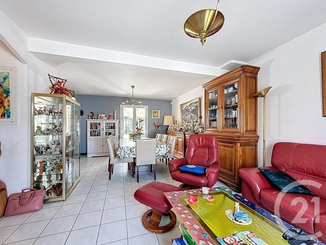 Maison à vendre - 4 pièces - 108,92 m2 - Veigne - 37 - CENTRE