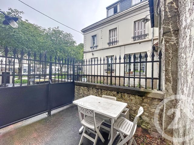 Appartement Studio &agrave; louer - 1 pi&egrave;ce - 21,45 m2 - Tours - 37 - CENTRE