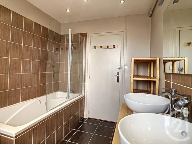 Appartement T3 &agrave; louer - 3 pi&egrave;ces - 77,07 m2 - Tours - 37 - CENTRE