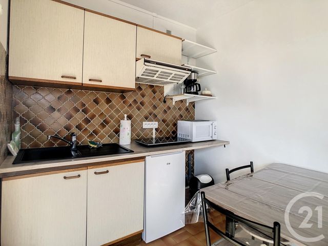 Appartement Studio &agrave; louer - 1 pi&egrave;ce - 23,19 m2 - Tours - 37 - CENTRE