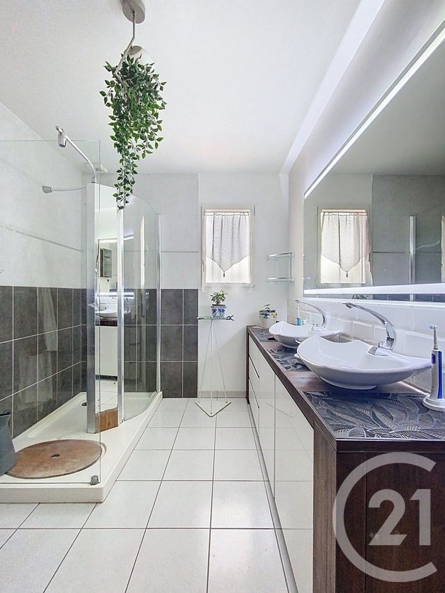 Maison à vendre - 5 pièces - 127,79 m2 - Monnaie - 37 - CENTRE