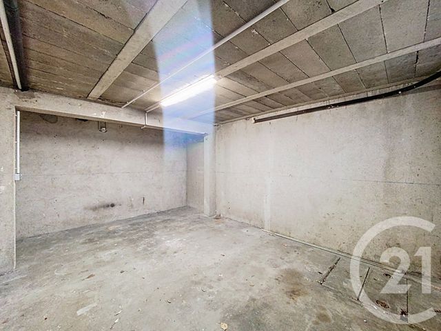 Parking &agrave; louer - 15 m2 - Tours - 37 - CENTRE