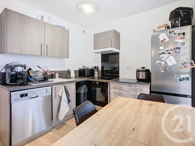 Appartement T3 &agrave; louer - 3 pi&egrave;ces - 65,10 m2 - Tours - 37 - CENTRE