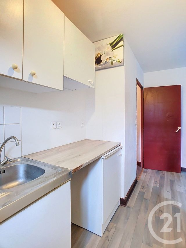 Appartement Studio &agrave; louer - 1 pi&egrave;ce - 31,75 m2 - Joue Les Tours - 37 - CENTRE