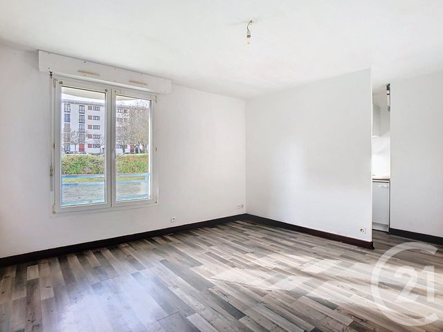 Appartement Studio &agrave; louer - 1 pi&egrave;ce - 31,75 m2 - Joue Les Tours - 37 - CENTRE