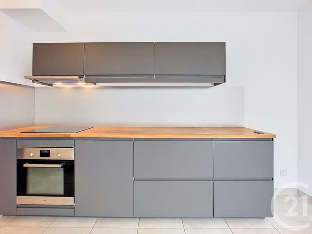 Appartement T3 &agrave; louer - 3 pi&egrave;ces - 65,13 m2 - Tours - 37 - CENTRE