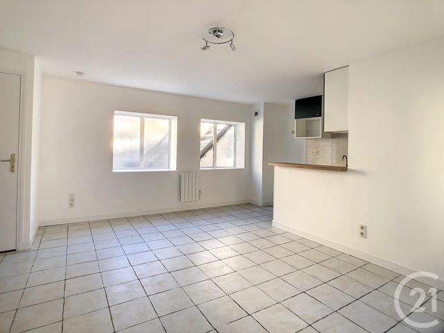 Appartement T3 &agrave; louer - 3 pi&egrave;ces - 51,32 m2 - Tours - 37 - CENTRE